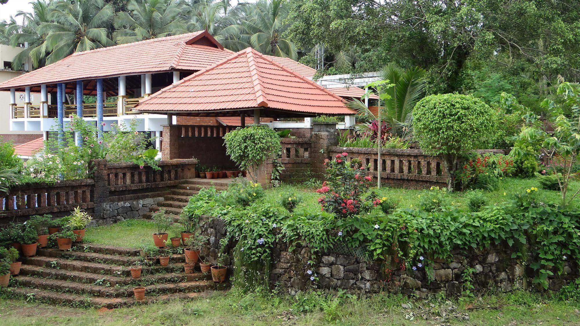 VascoDaGama Beach Resort Kappad Exterior foto
